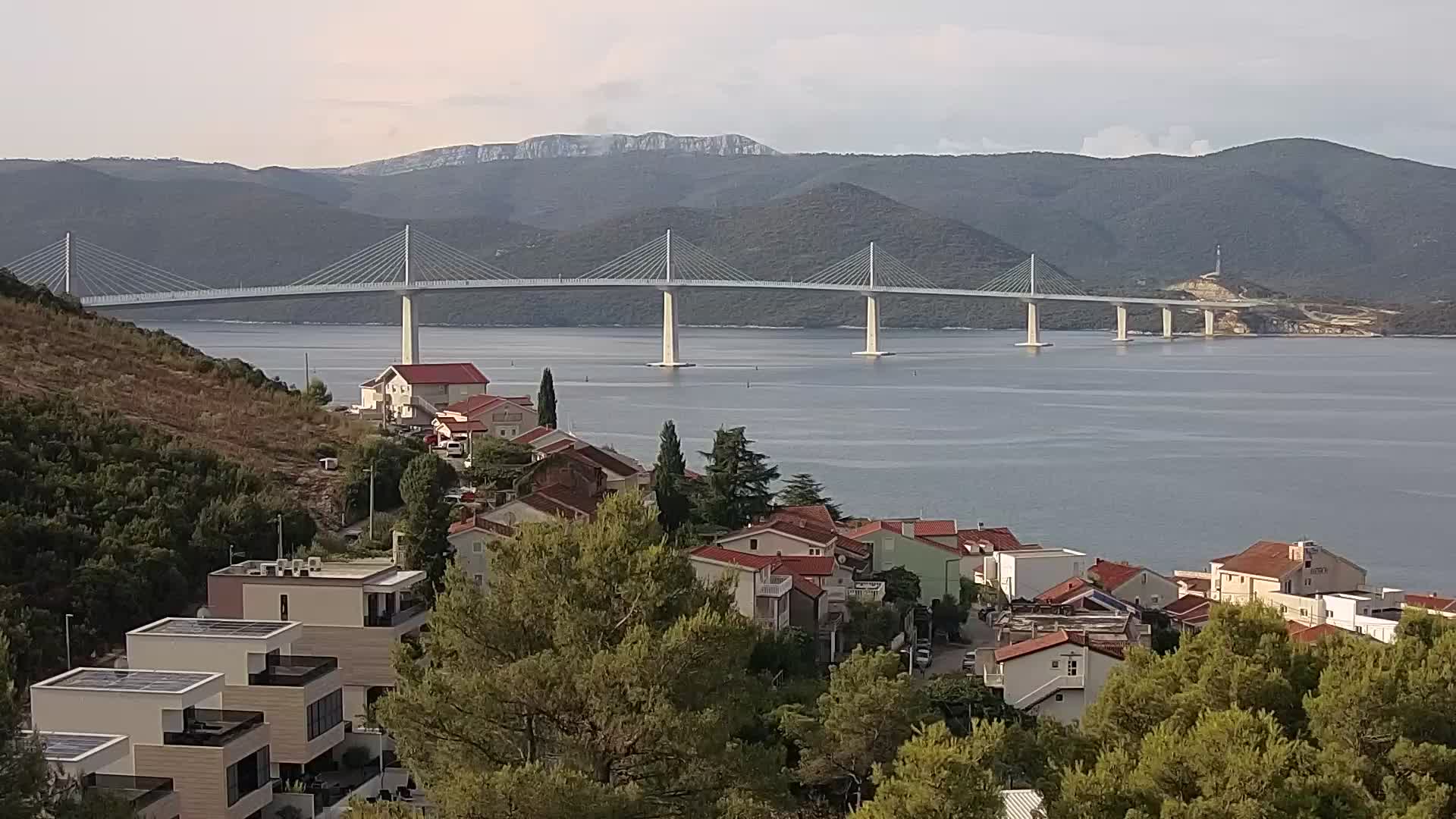 Live webcam Pont de Pelješac