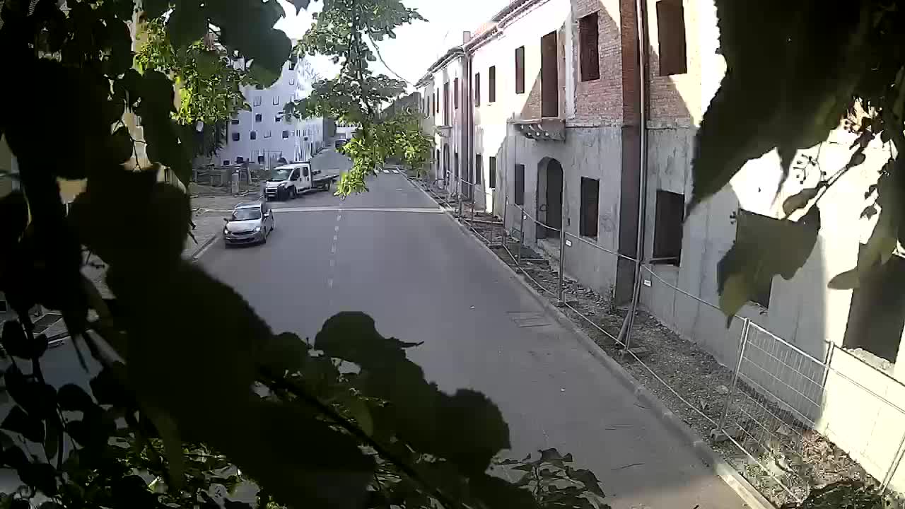 Renovación de Petrinja de la escuela secundaria y la administración de la ciudad después del terremoto – Live cam Croacia