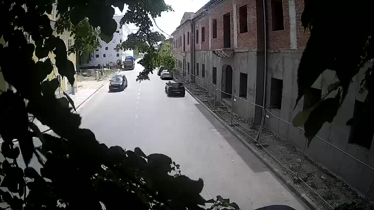 Renovación de Petrinja de la escuela secundaria y la administración de la ciudad después del terremoto – Live cam Croacia