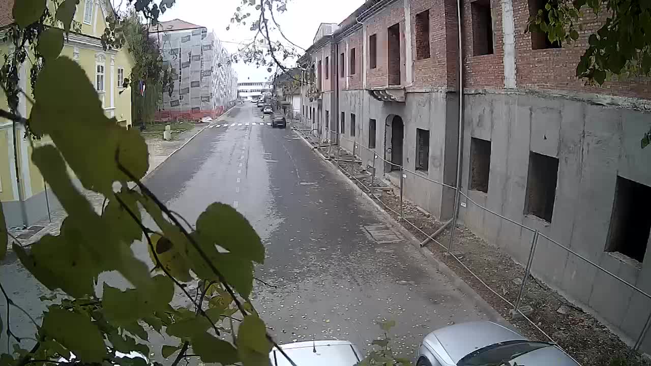 Petrinja ristrutturazione del liceo e dell’amministrazione comunale dopo il terremoto – Live cam Croazia