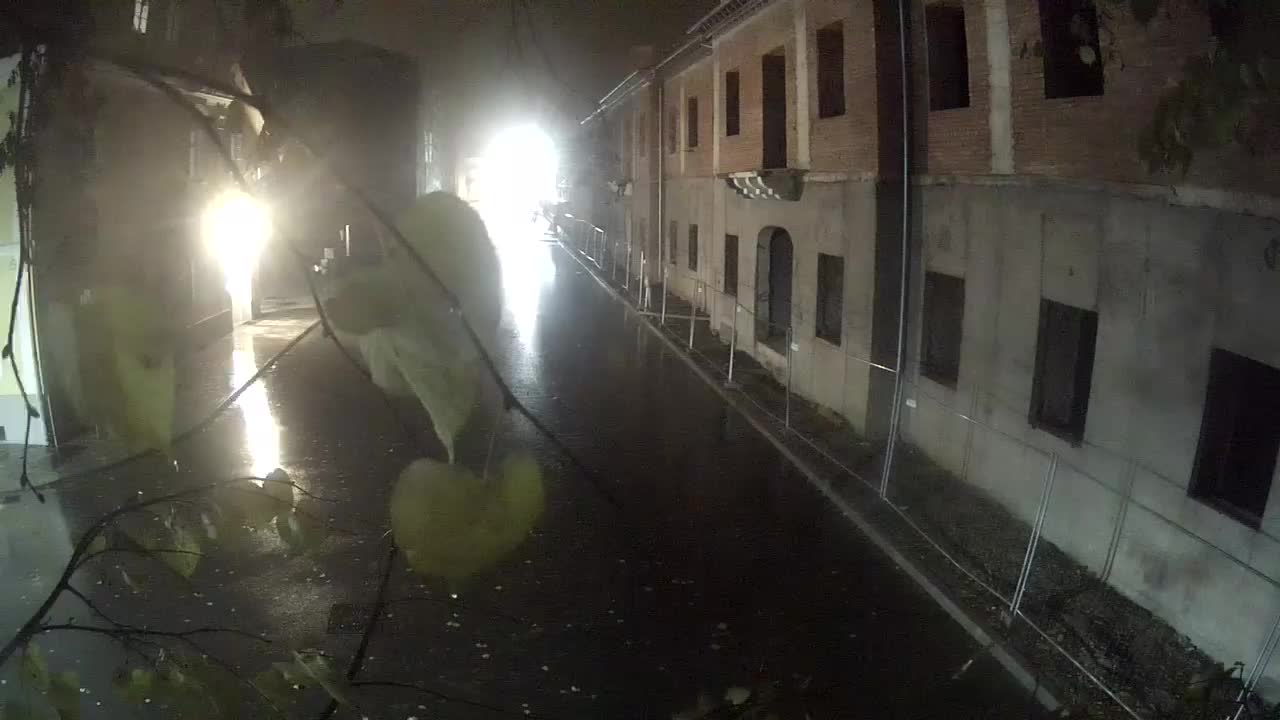 Petrinja ristrutturazione del liceo e dell’amministrazione comunale dopo il terremoto – Live cam Croazia