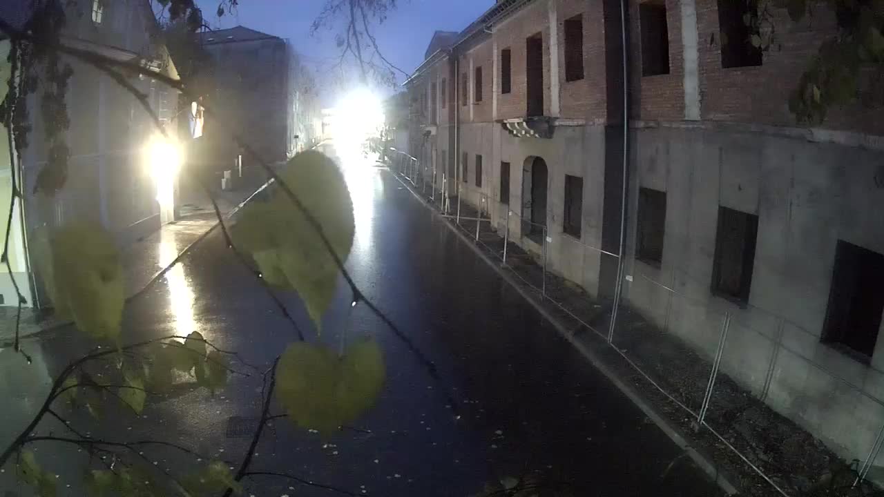 Petrinja ristrutturazione del liceo e dell’amministrazione comunale dopo il terremoto – Live cam Croazia