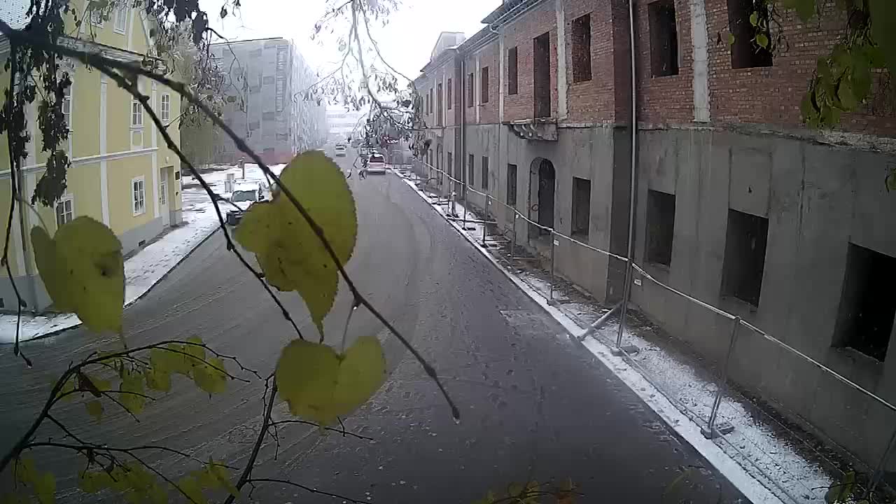 Petrinja ristrutturazione del liceo e dell’amministrazione comunale dopo il terremoto – Live cam Croazia