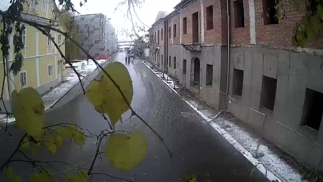 Petrinja ristrutturazione del liceo e dell’amministrazione comunale dopo il terremoto – Live cam Croazia