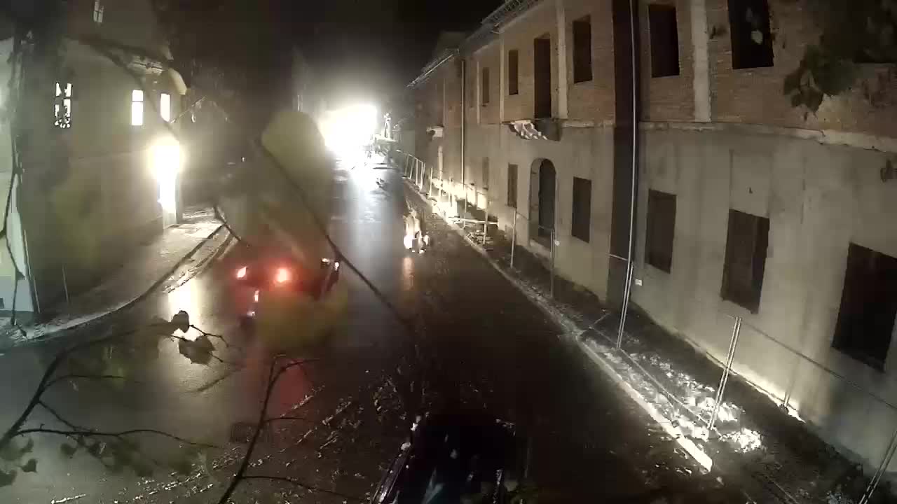 Petrinja ristrutturazione del liceo e dell’amministrazione comunale dopo il terremoto – Live cam Croazia