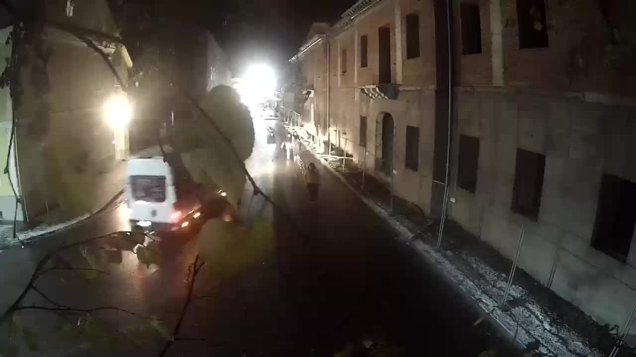 Petrinja ristrutturazione del liceo e dell’amministrazione comunale dopo il terremoto – Live cam Croazia