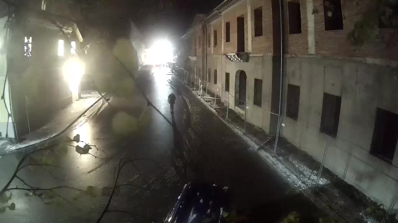 Petrinja ristrutturazione del liceo e dell’amministrazione comunale dopo il terremoto – Live cam Croazia