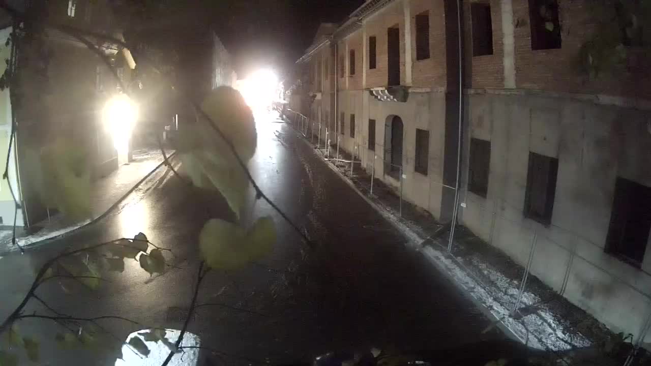 Petrinja ristrutturazione del liceo e dell’amministrazione comunale dopo il terremoto – Live cam Croazia