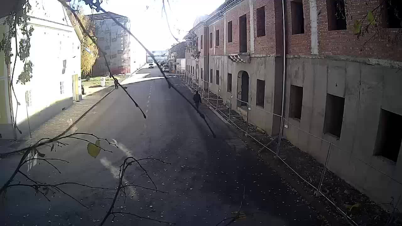 Renovación de Petrinja de la escuela secundaria y la administración de la ciudad después del terremoto – Live cam Croacia