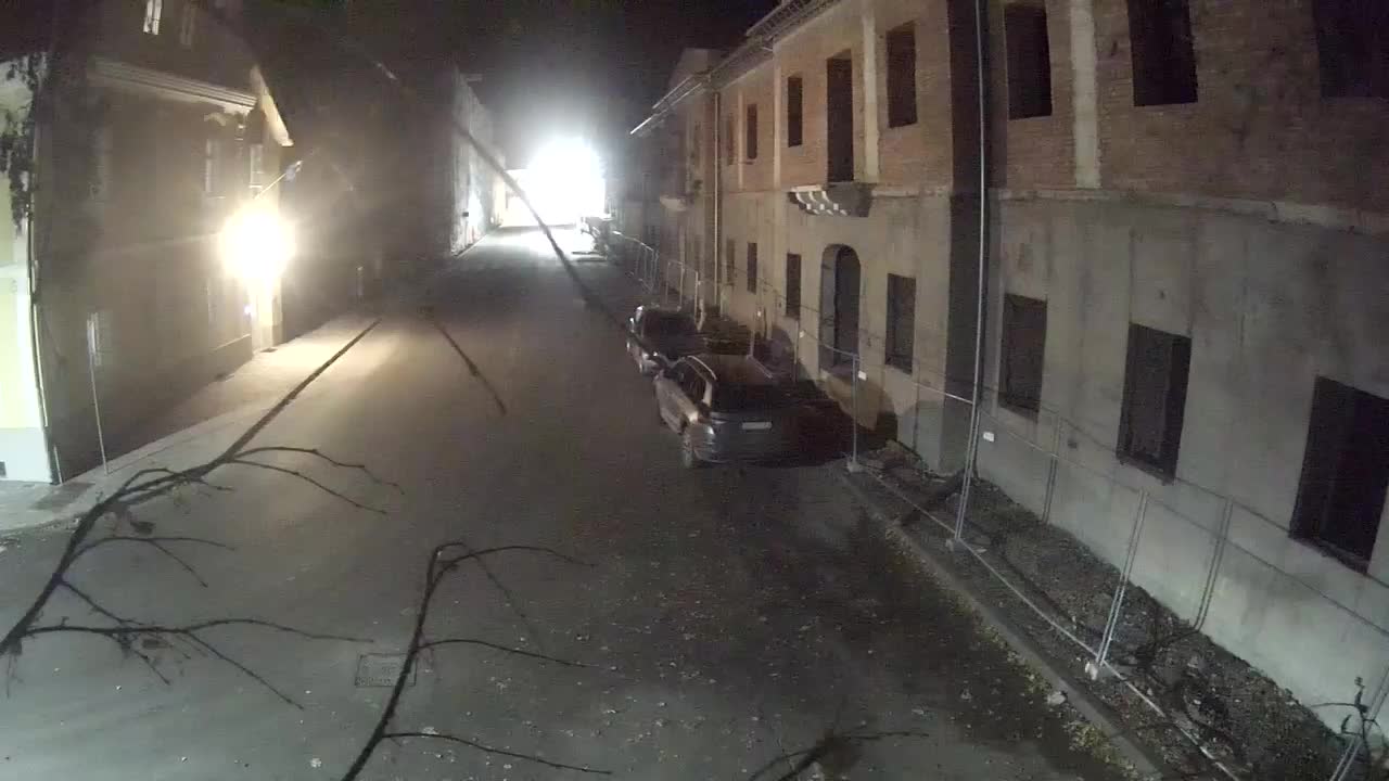 Petrinja ristrutturazione del liceo e dell’amministrazione comunale dopo il terremoto – Live cam Croazia