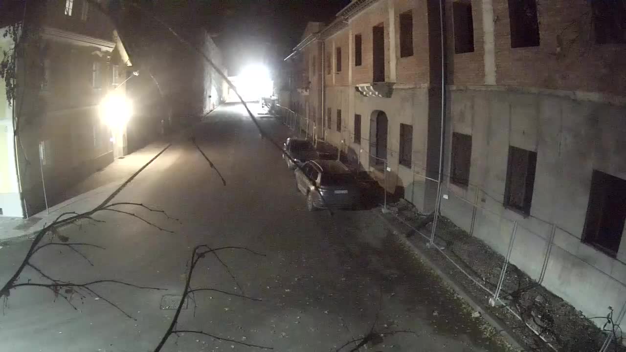 Petrinja ristrutturazione del liceo e dell’amministrazione comunale dopo il terremoto – Live cam Croazia