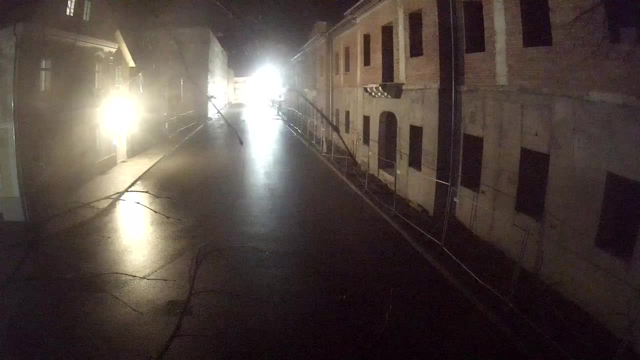 Petrinja ristrutturazione del liceo e dell’amministrazione comunale dopo il terremoto – Live cam Croazia