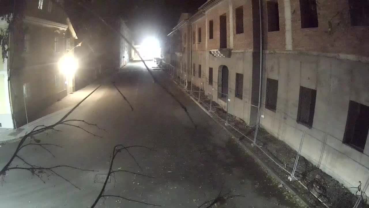 Petrinja ristrutturazione del liceo e dell’amministrazione comunale dopo il terremoto – Live cam Croazia