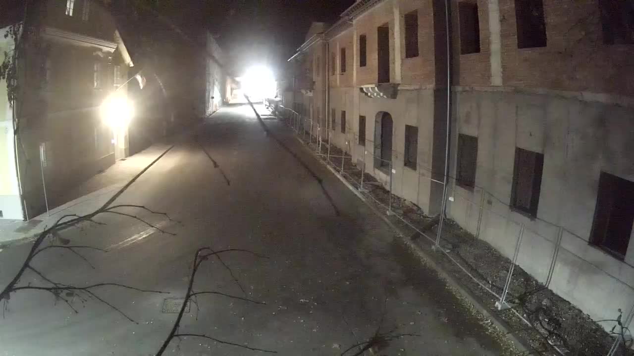 Petrinja ristrutturazione del liceo e dell’amministrazione comunale dopo il terremoto – Live cam Croazia