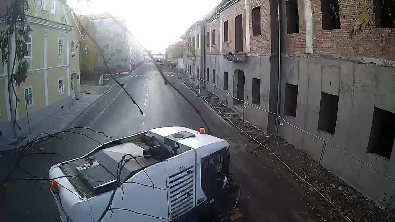 Petrinja ristrutturazione del liceo e dell’amministrazione comunale dopo il terremoto – Live cam Croazia