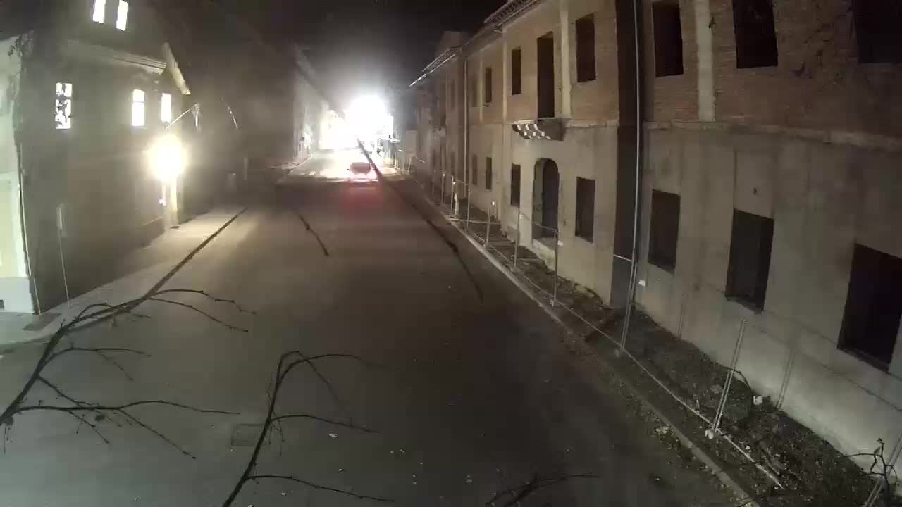 Renovación de Petrinja de la escuela secundaria y la administración de la ciudad después del terremoto – Live cam Croacia