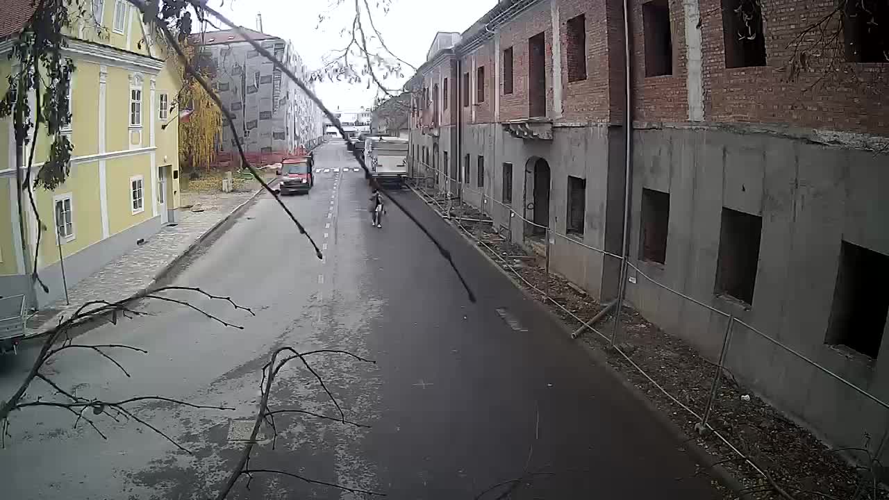 Renovación de Petrinja de la escuela secundaria y la administración de la ciudad después del terremoto – Live cam Croacia