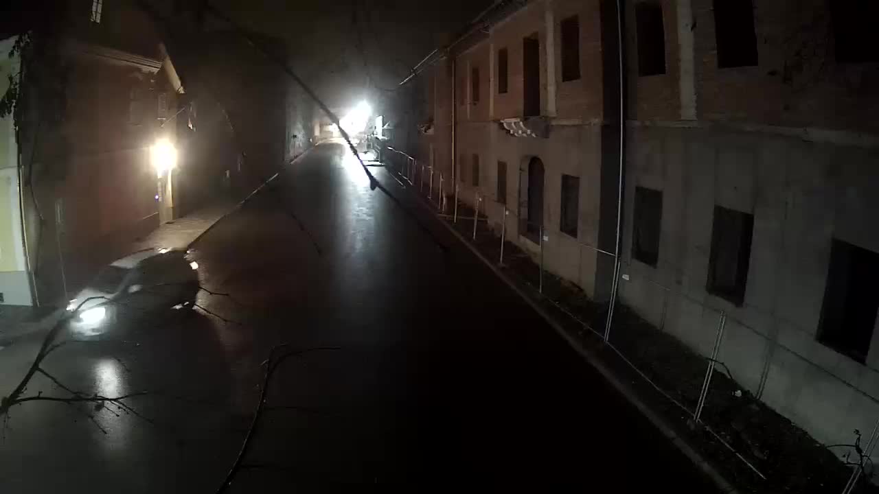 Petrinja ristrutturazione del liceo e dell’amministrazione comunale dopo il terremoto – Live cam Croazia