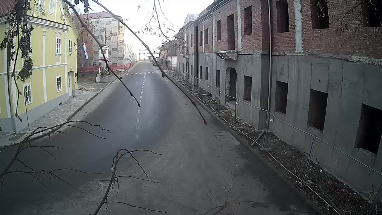 Petrinja ristrutturazione del liceo e dell’amministrazione comunale dopo il terremoto – Live cam Croazia