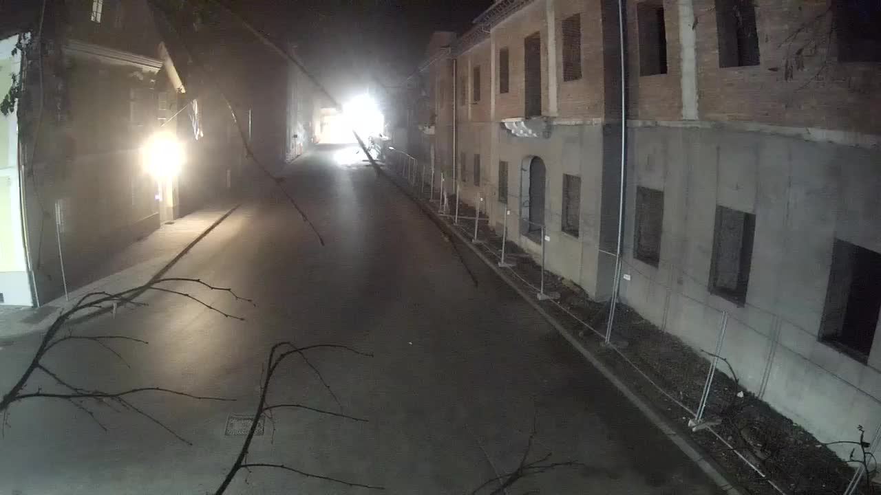 Petrinja ristrutturazione del liceo e dell’amministrazione comunale dopo il terremoto – Live cam Croazia