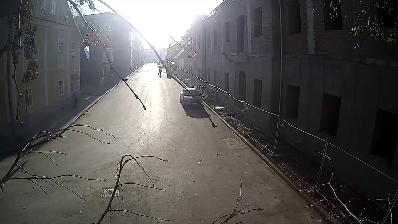 Petrinja ristrutturazione del liceo e dell’amministrazione comunale dopo il terremoto – Live cam Croazia