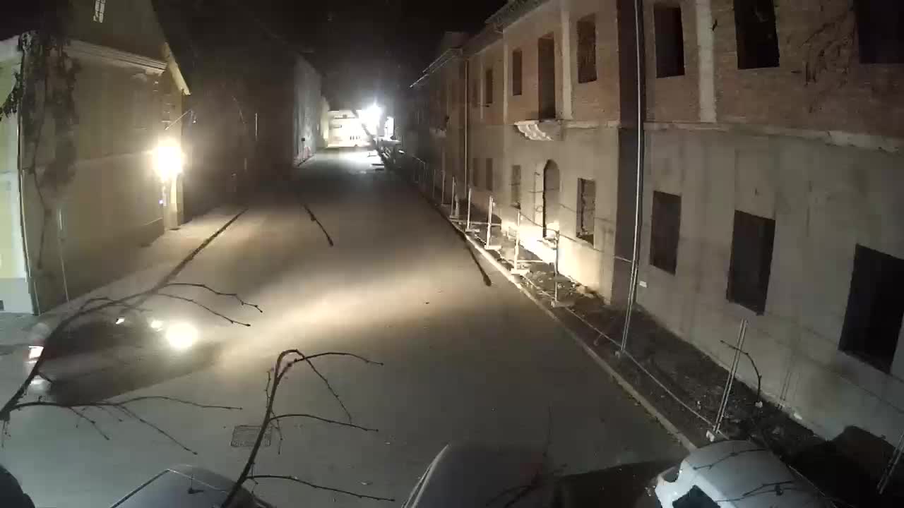 Petrinja ristrutturazione del liceo e dell’amministrazione comunale dopo il terremoto – Live cam Croazia