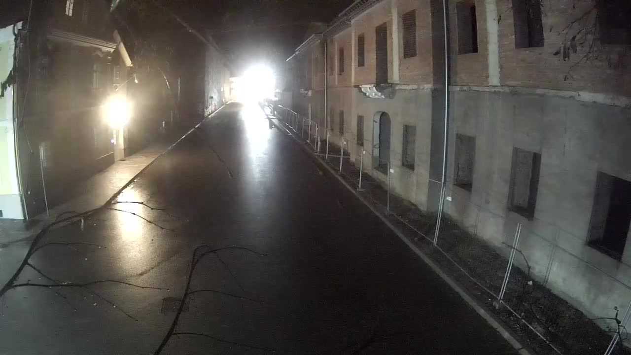 Petrinja ristrutturazione del liceo e dell’amministrazione comunale dopo il terremoto – Live cam Croazia