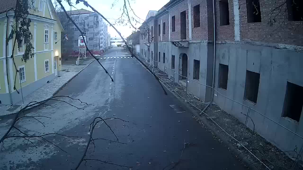 Petrinja ristrutturazione del liceo e dell’amministrazione comunale dopo il terremoto – Live cam Croazia