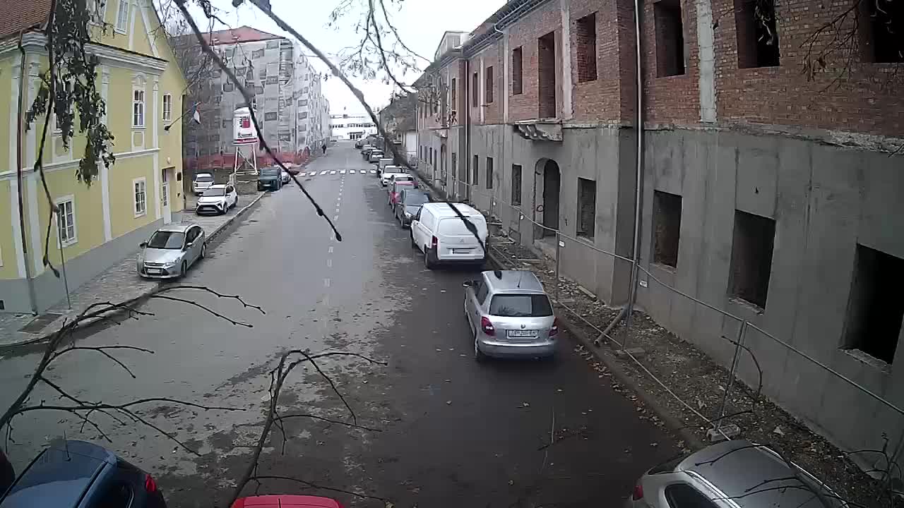 Petrinja ristrutturazione del liceo e dell’amministrazione comunale dopo il terremoto – Live cam Croazia