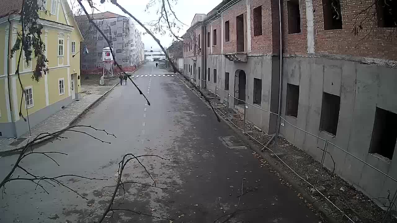 Petrinja ristrutturazione del liceo e dell’amministrazione comunale dopo il terremoto – Live cam Croazia