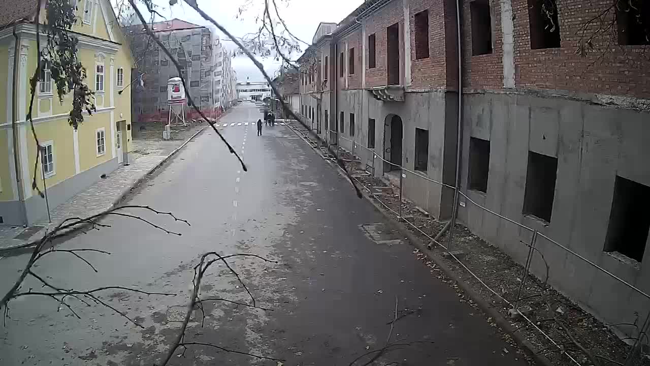 Petrinja ristrutturazione del liceo e dell’amministrazione comunale dopo il terremoto – Live cam Croazia