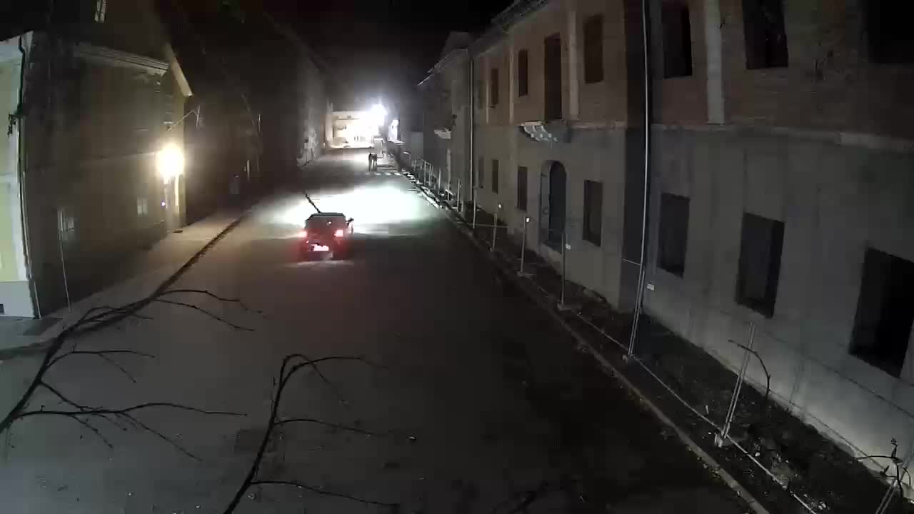 Petrinja ristrutturazione del liceo e dell’amministrazione comunale dopo il terremoto – Live cam Croazia