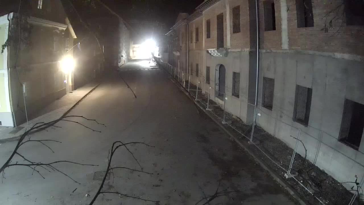 Petrinja ristrutturazione del liceo e dell’amministrazione comunale dopo il terremoto – Live cam Croazia