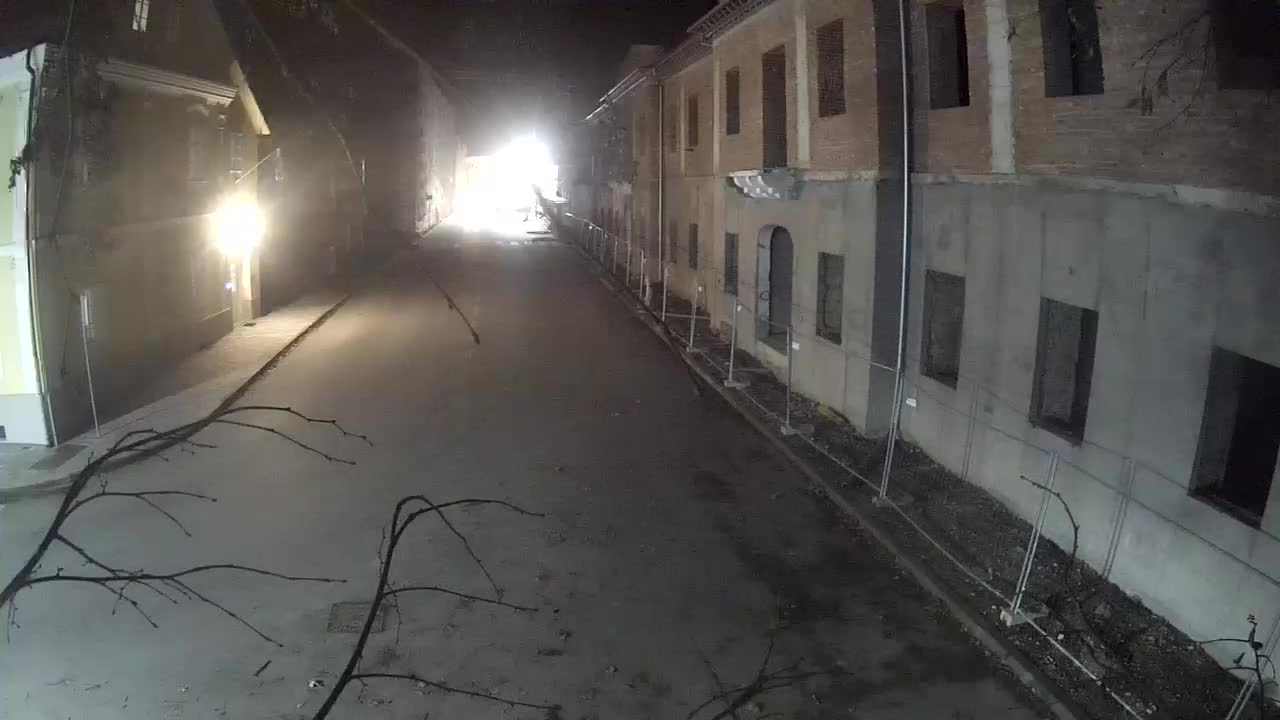 Renovación de Petrinja de la escuela secundaria y la administración de la ciudad después del terremoto – Live cam Croacia