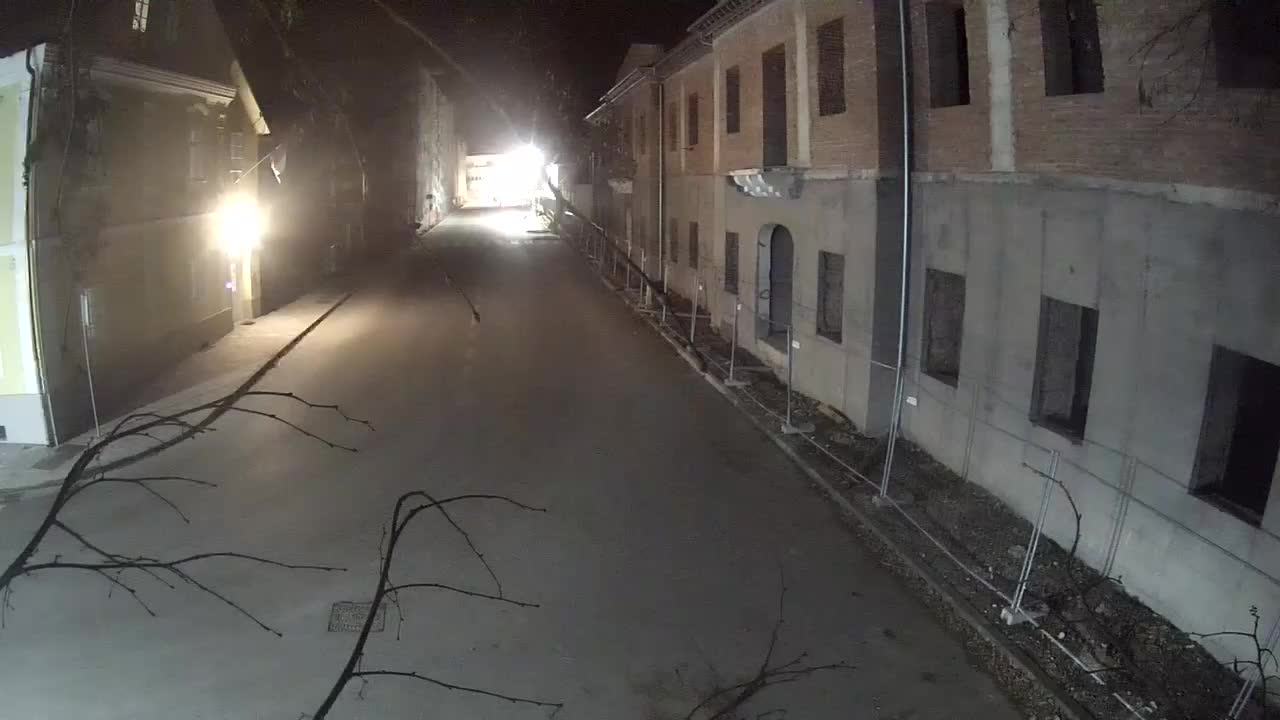 Petrinja ristrutturazione del liceo e dell’amministrazione comunale dopo il terremoto – Live cam Croazia