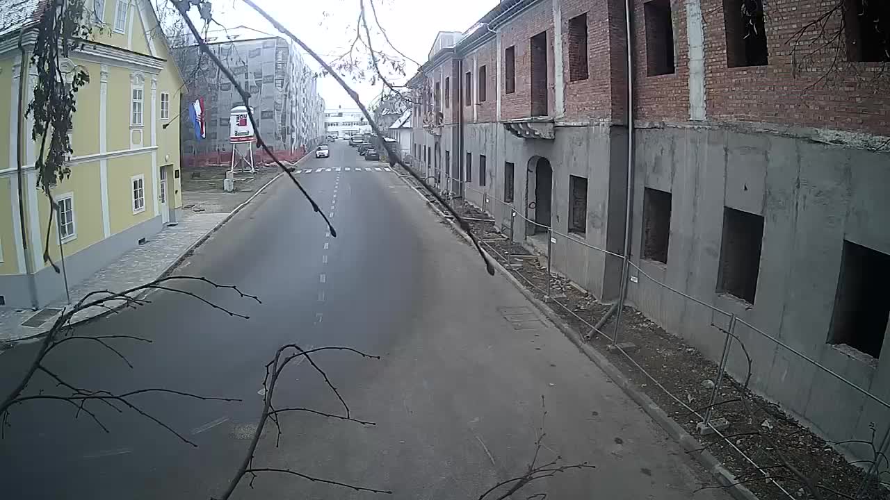 Renovación de Petrinja de la escuela secundaria y la administración de la ciudad después del terremoto – Live cam Croacia