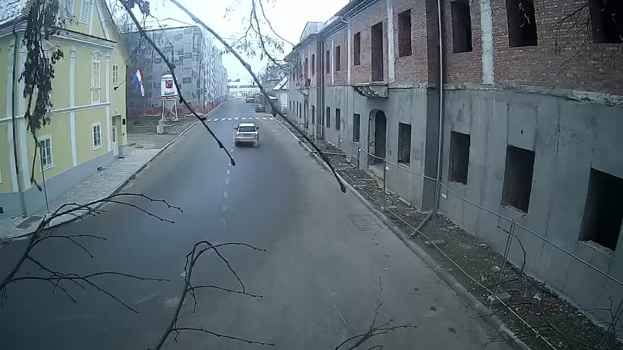 Renovación de Petrinja de la escuela secundaria y la administración de la ciudad después del terremoto – Live cam Croacia