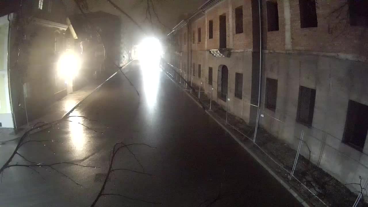 Petrinja ristrutturazione del liceo e dell’amministrazione comunale dopo il terremoto – Live cam Croazia