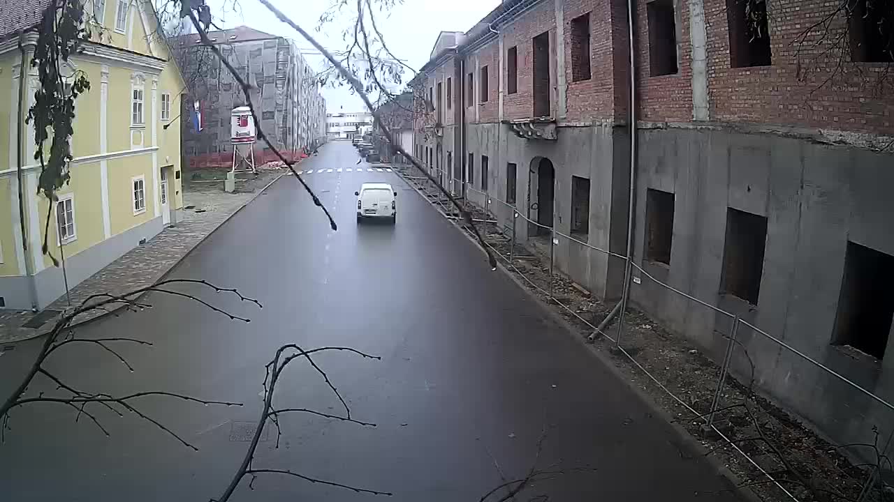 Petrinja ristrutturazione del liceo e dell’amministrazione comunale dopo il terremoto – Live cam Croazia