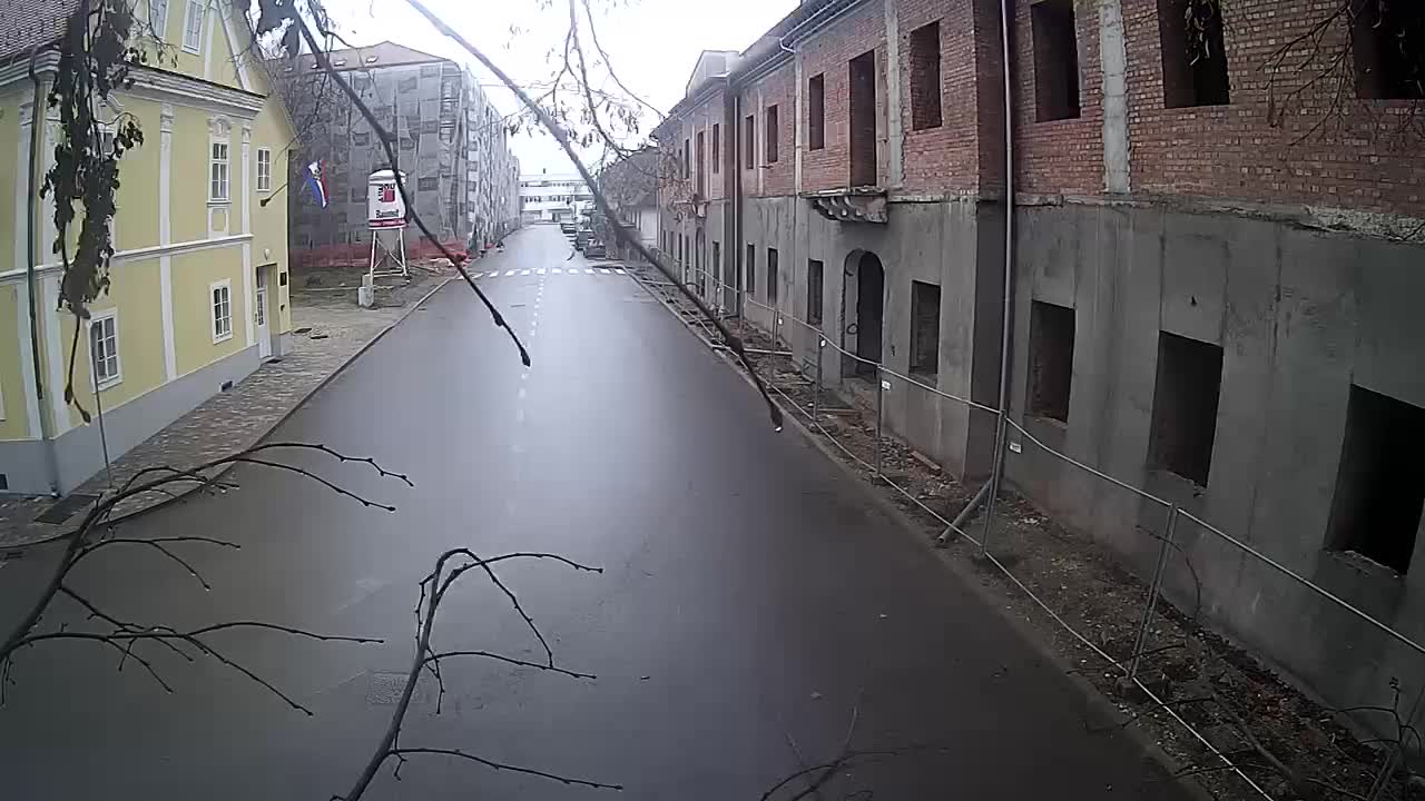 Petrinja ristrutturazione del liceo e dell’amministrazione comunale dopo il terremoto – Live cam Croazia