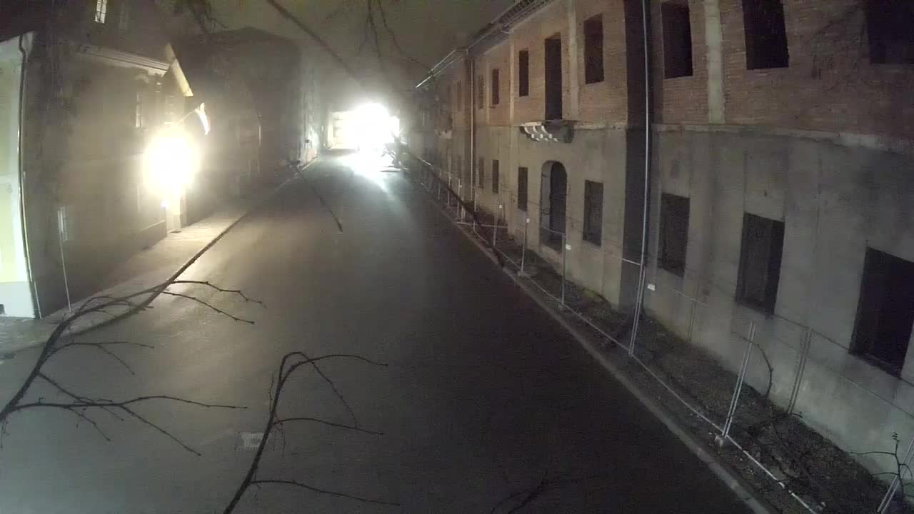 Renovación de Petrinja de la escuela secundaria y la administración de la ciudad después del terremoto – Live cam Croacia