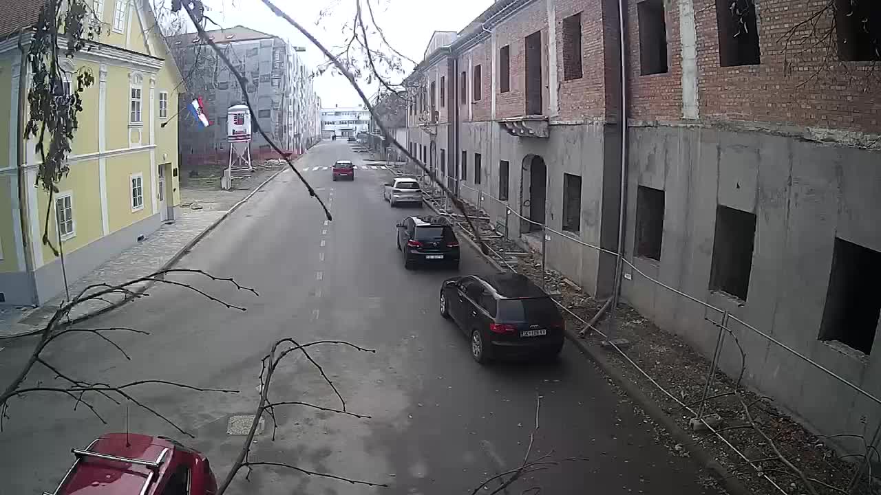 Petrinja ristrutturazione del liceo e dell’amministrazione comunale dopo il terremoto – Live cam Croazia