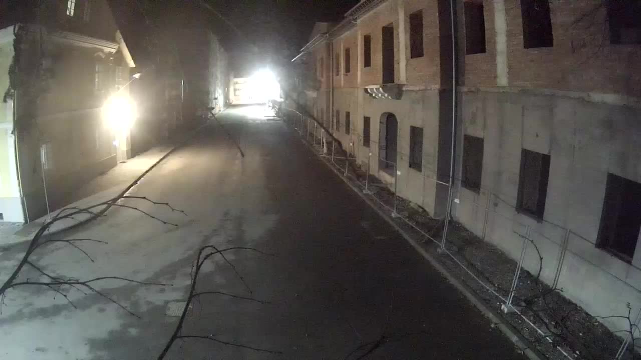 Renovación de Petrinja de la escuela secundaria y la administración de la ciudad después del terremoto – Live cam Croacia