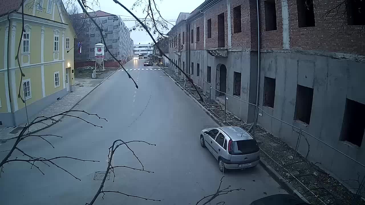 Petrinja ristrutturazione del liceo e dell’amministrazione comunale dopo il terremoto – Live cam Croazia