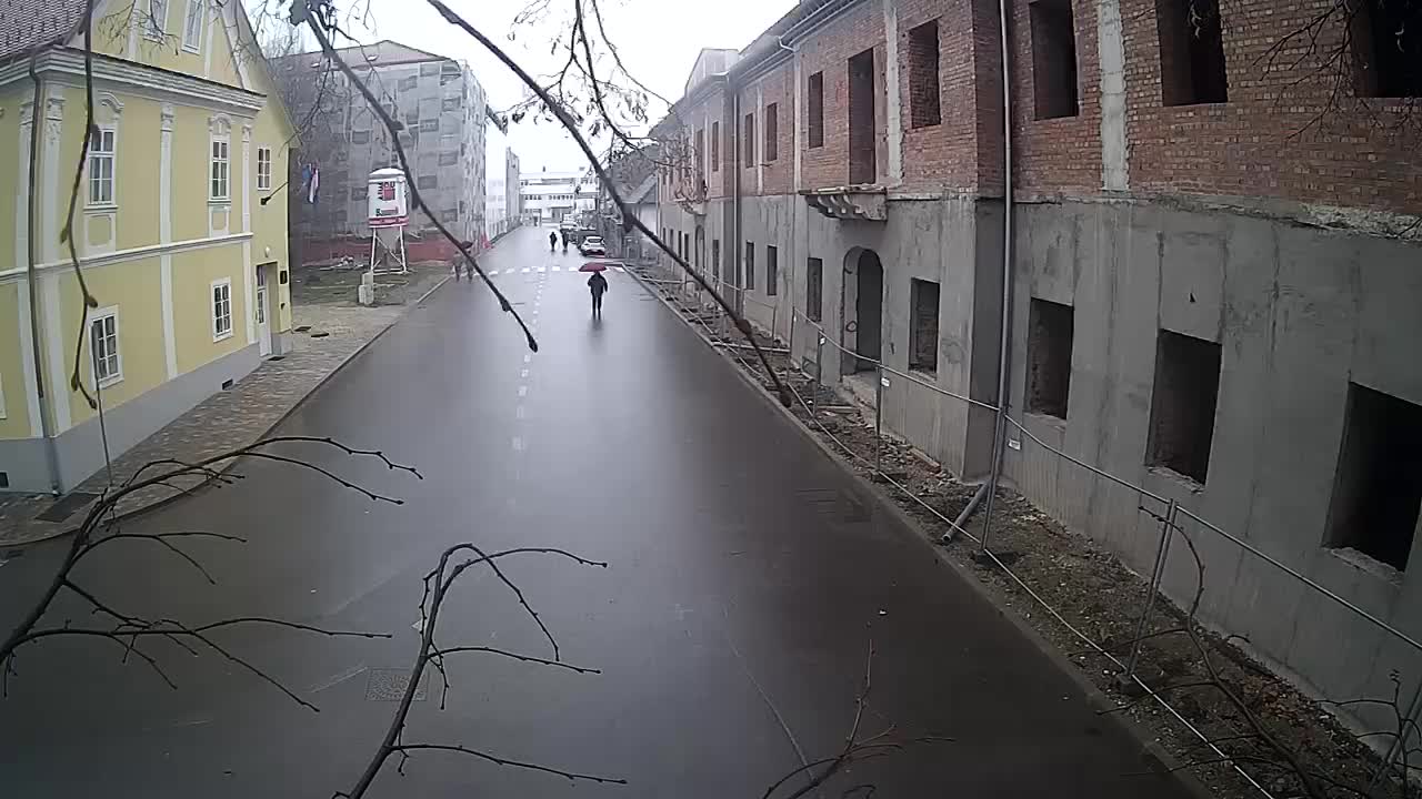 Petrinja ristrutturazione del liceo e dell’amministrazione comunale dopo il terremoto – Live cam Croazia