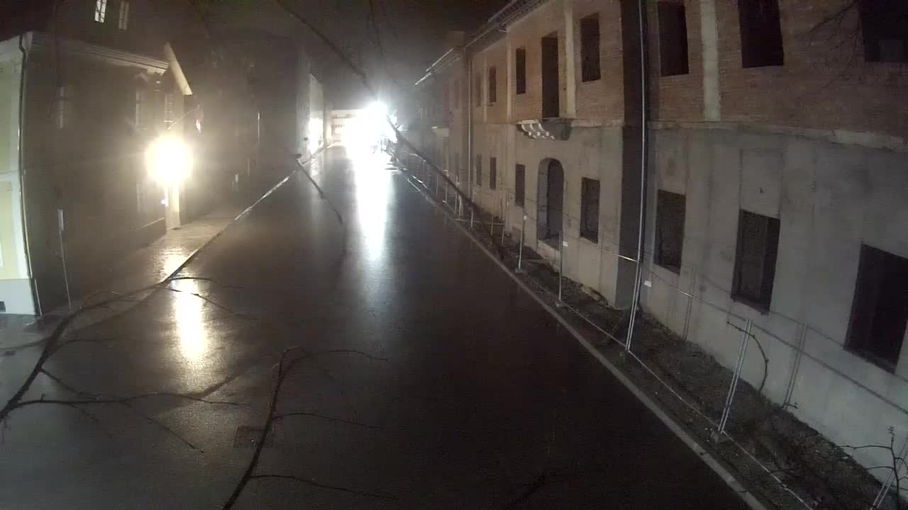 Petrinja ristrutturazione del liceo e dell’amministrazione comunale dopo il terremoto – Live cam Croazia