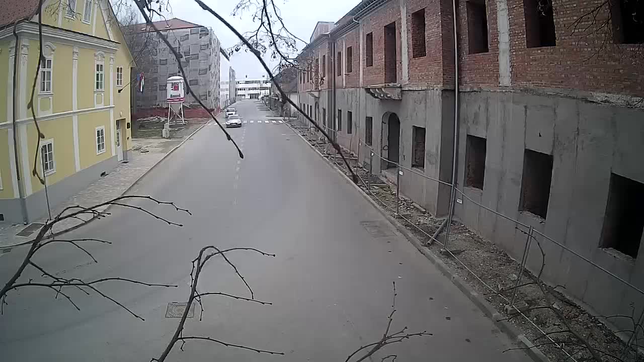 Petrinja ristrutturazione del liceo e dell’amministrazione comunale dopo il terremoto – Live cam Croazia