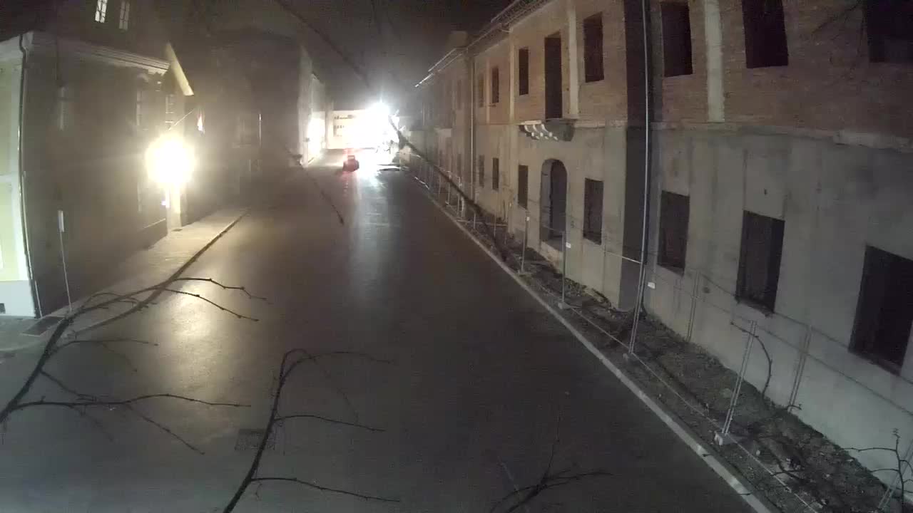 Renovación de Petrinja de la escuela secundaria y la administración de la ciudad después del terremoto – Live cam Croacia