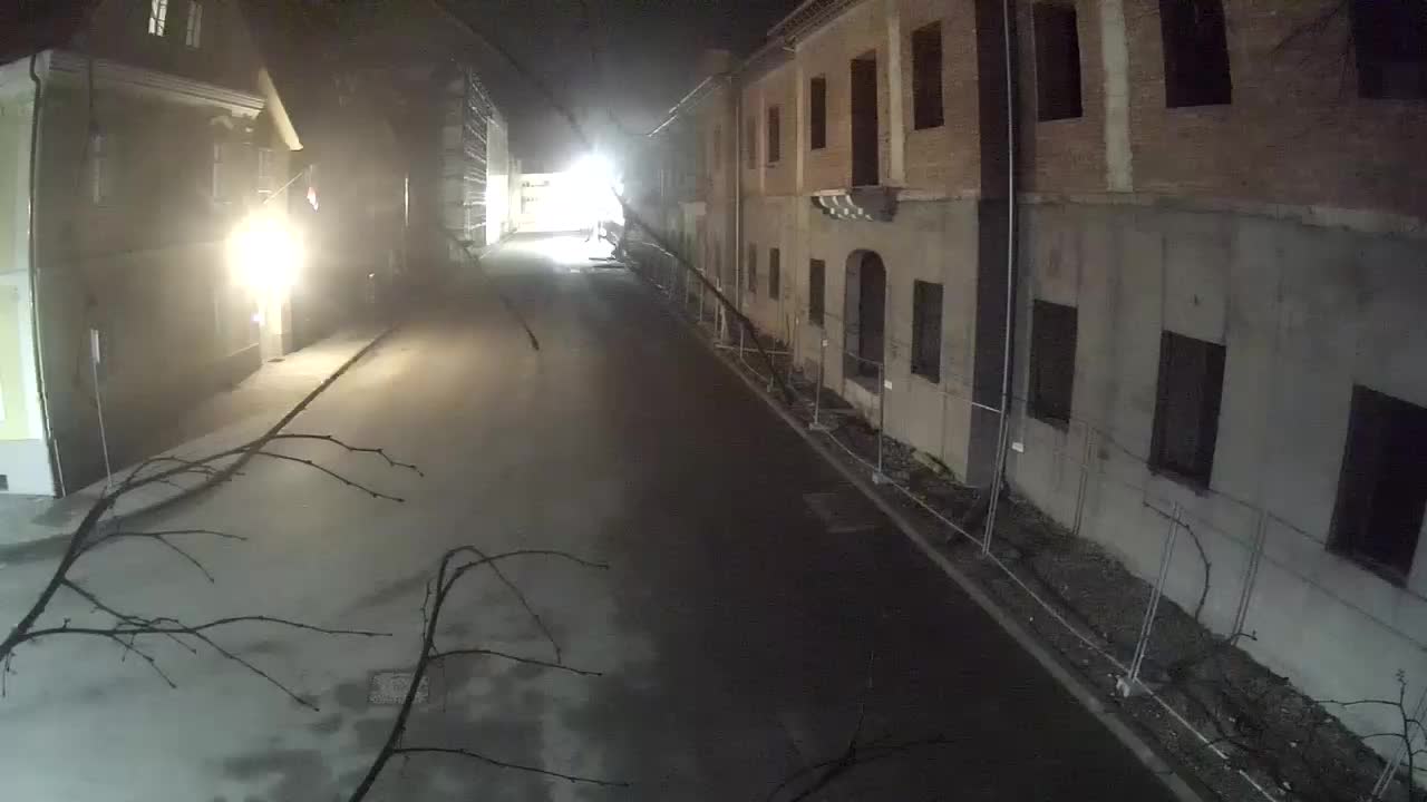 Petrinja ristrutturazione del liceo e dell’amministrazione comunale dopo il terremoto – Live cam Croazia