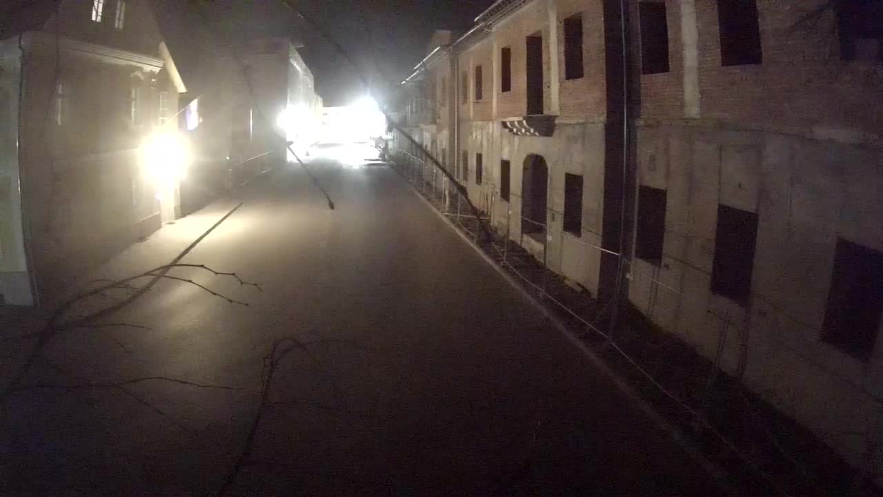 Petrinja ristrutturazione del liceo e dell’amministrazione comunale dopo il terremoto – Live cam Croazia